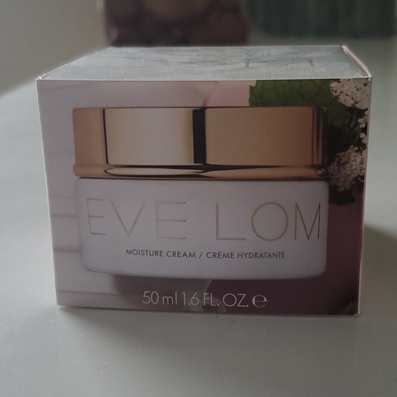 Eve Lom